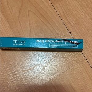 Thrive Causemetics infinity waterproof  Liquid Eyeliner pen